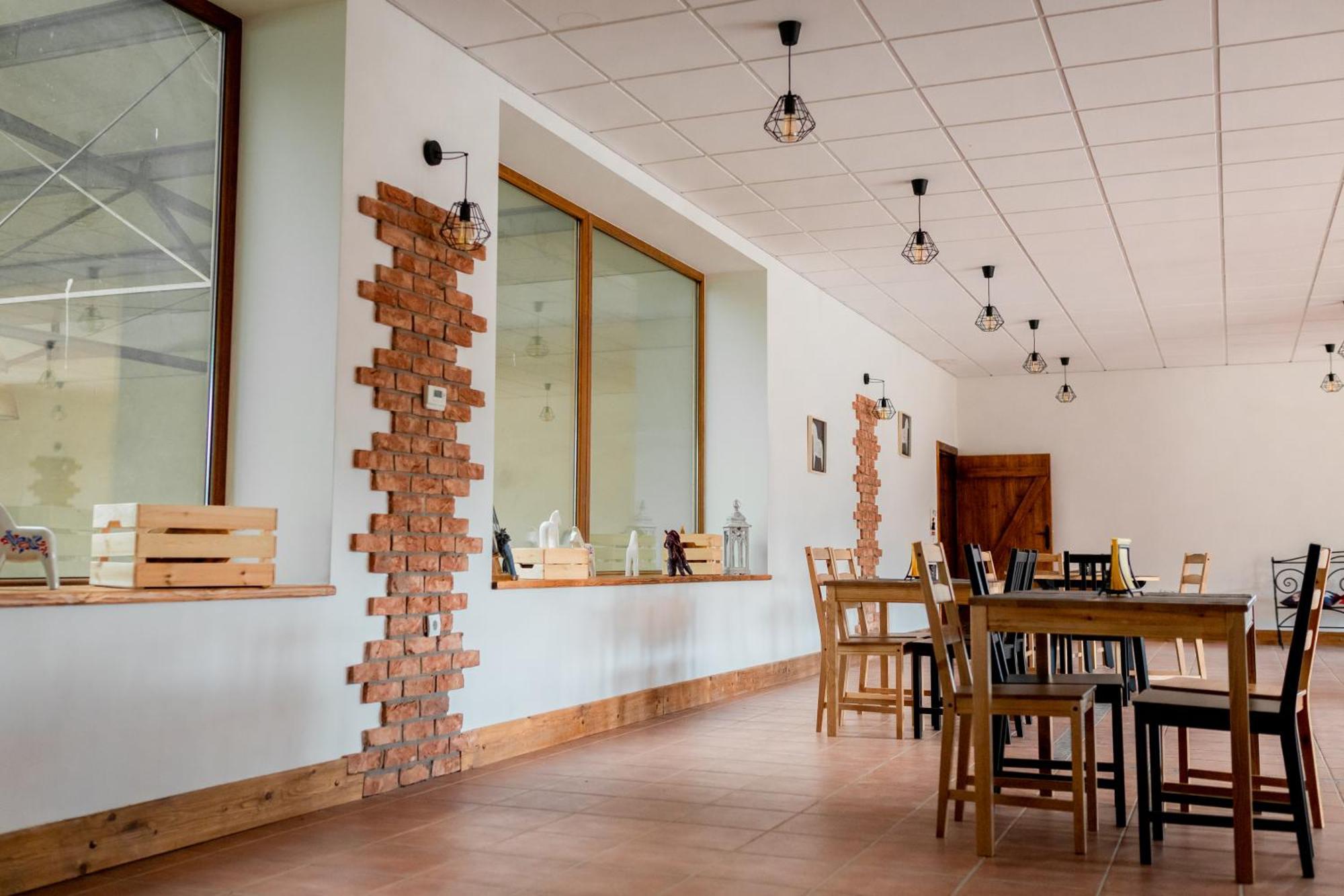 Lascalla Pensjonat Myszewko Ngoại thất bức ảnh